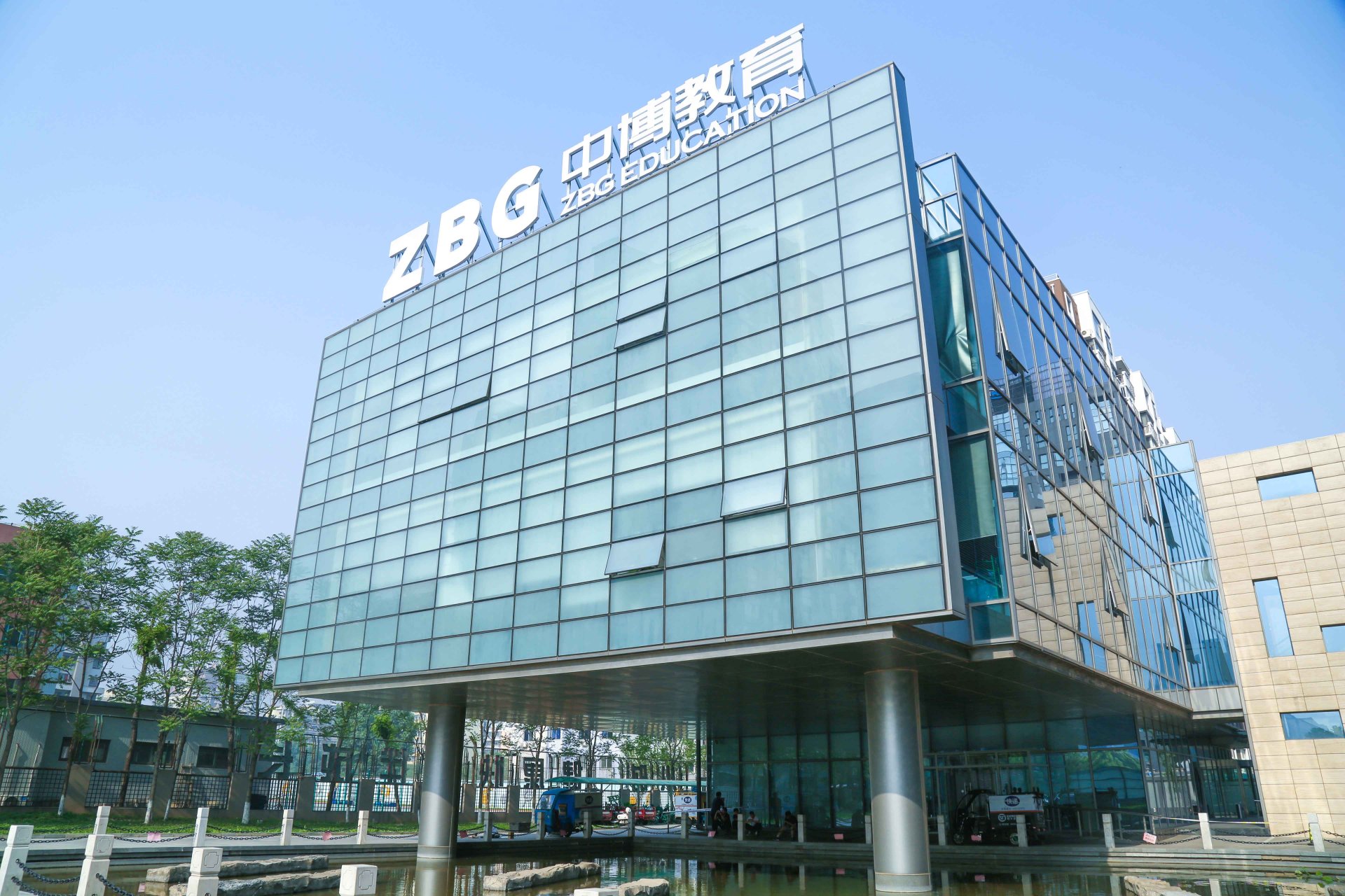 陕西小桃汉化组功能入口