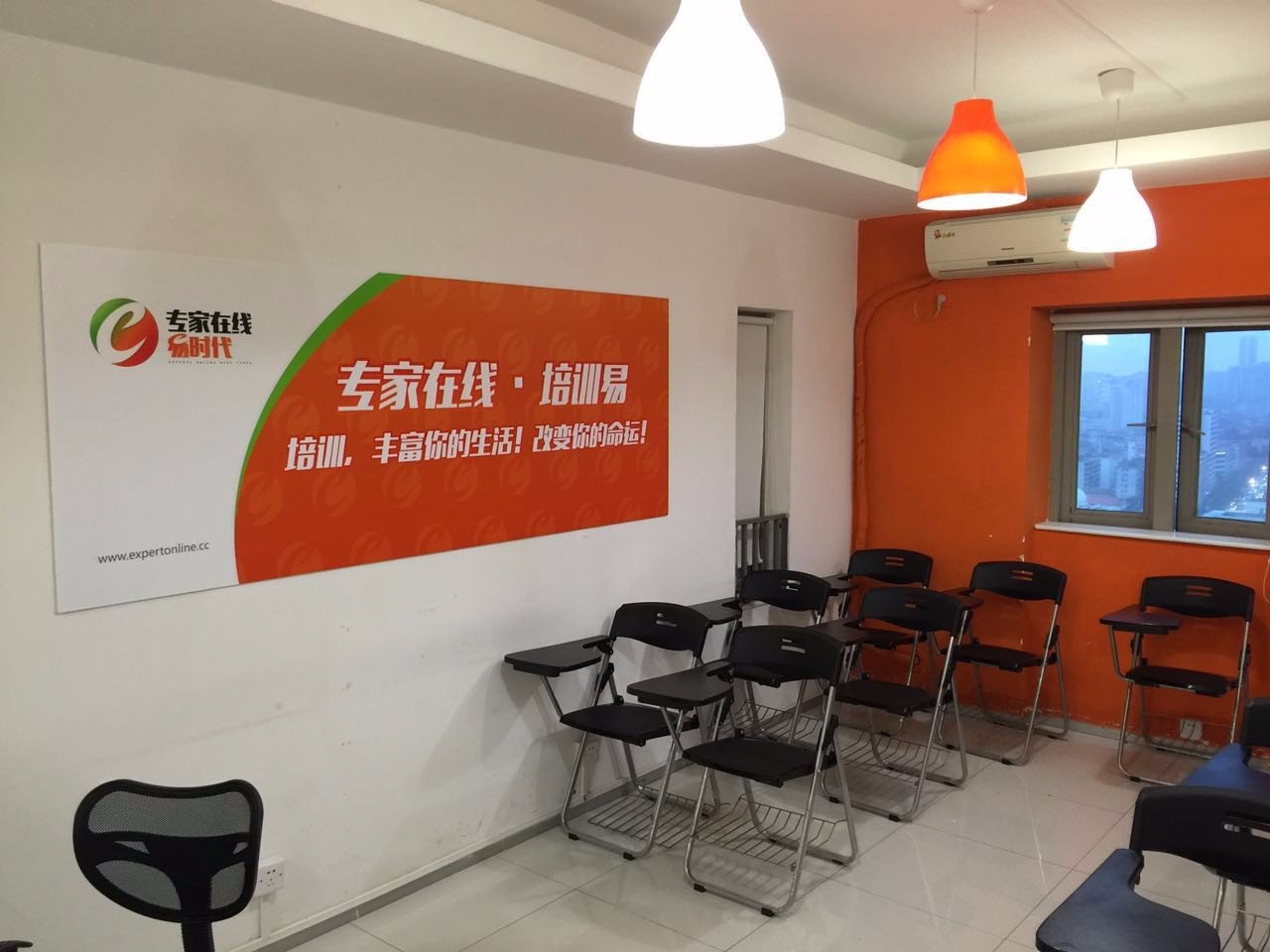 维护人民群众生命财产安全