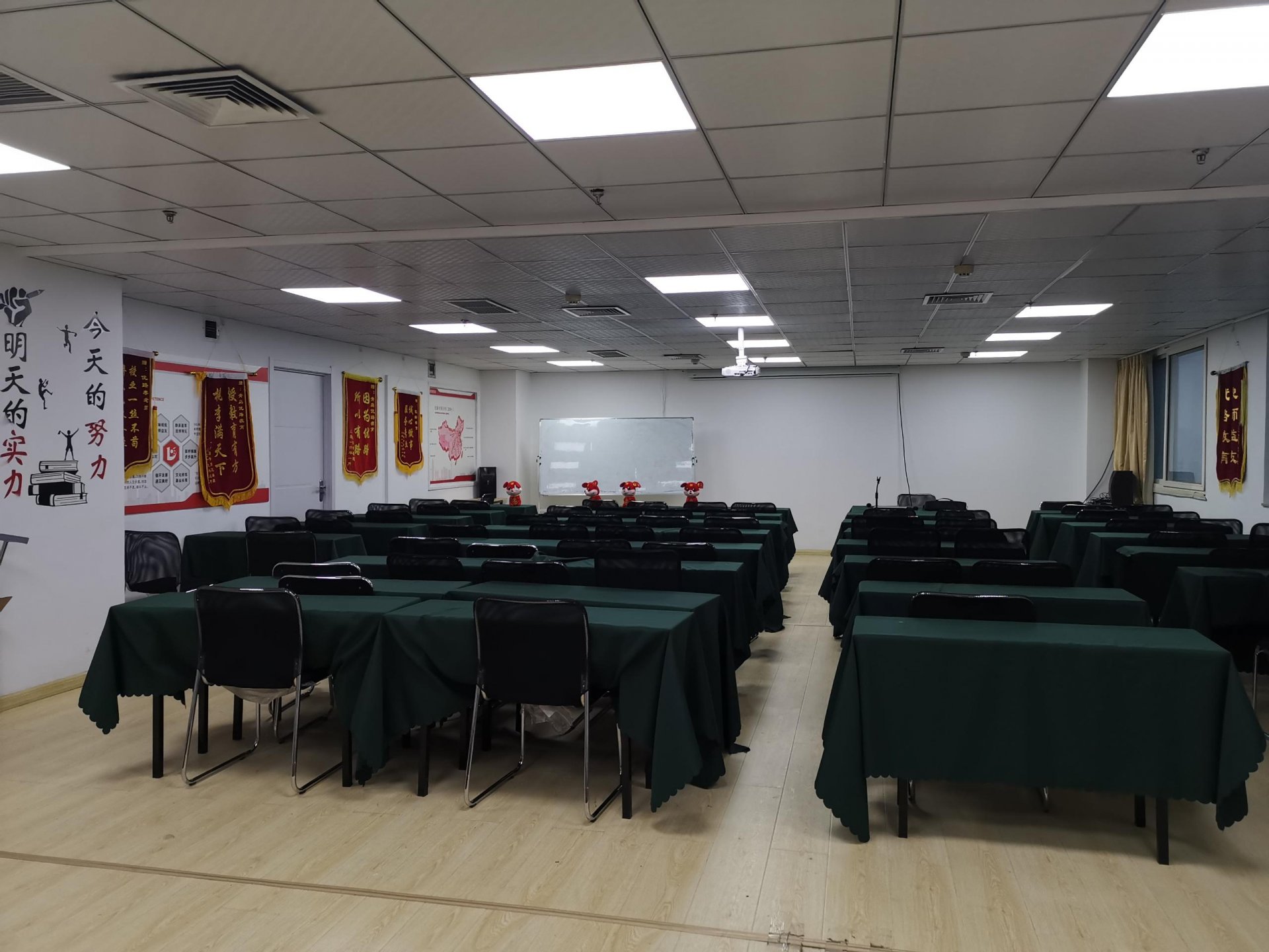 小桃汉化组官网操作说明地址等小桃汉化
