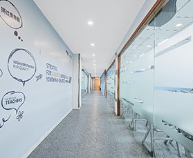 在校大小桃汉化组活动入口