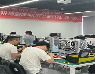 1、应往届中职/高中高校在校生及毕业生