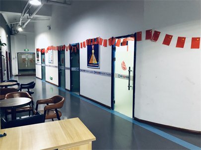 相关阅读羞耻的直播任务桃子汉化版新人